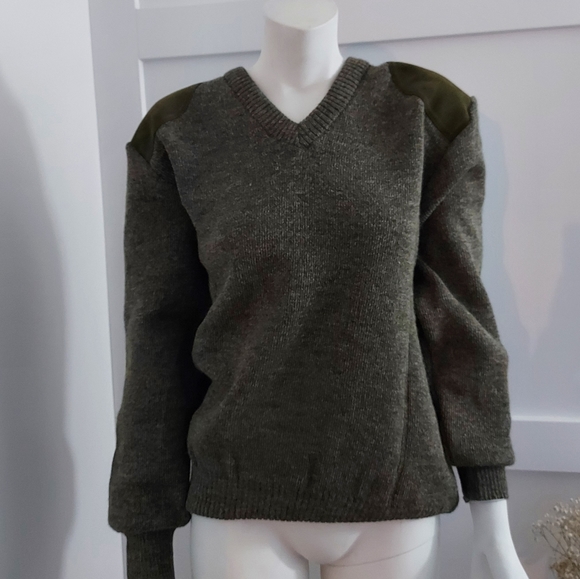NIFFI ENGLAND| VINTAGE PURE WOOL AND SUEDE SWEATER (KHAKI GREEN COLOUR) - Picture 1 of 8